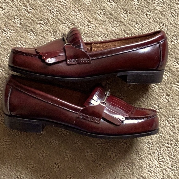 NWOT G.H. Bass & Company Leather Loafer - Picture 3 of 8